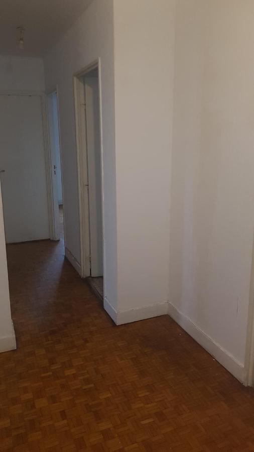 Une Chambre Privee Entre Paris Et Disneyland Noisy-le-Grand Esterno foto